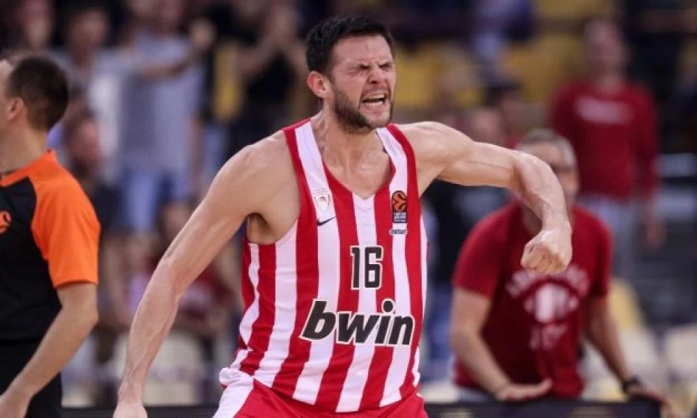 Ολυμπιακός: Για… πάντα “ερυθρόλευκος” ο Παπανικολάου